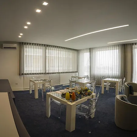 فندق مبيت وإفطار Fuorisquadra مسينا