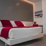 Fuorisquadra Nocleg ze śniadaniem 4*