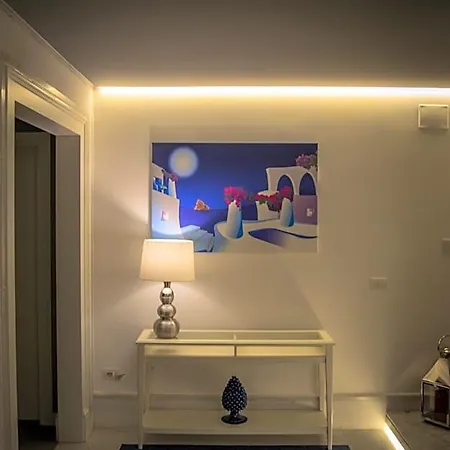 Fuorisquadra Oda ve Kahvaltı Messina