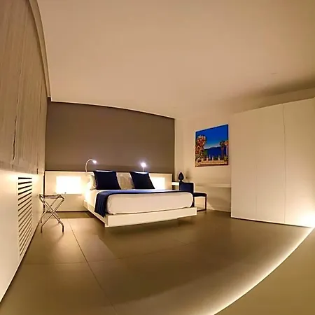 Fuorisquadra 4* Messina