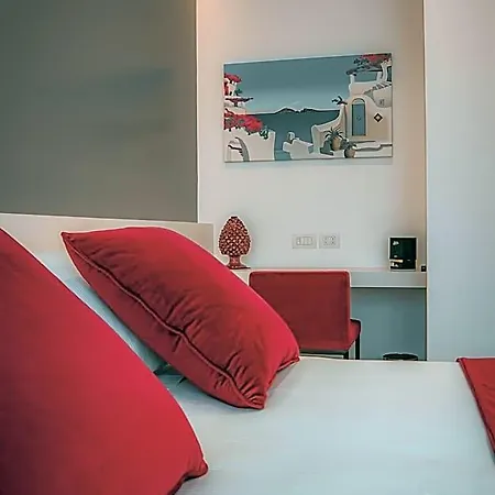Fuorisquadra 4* Messina