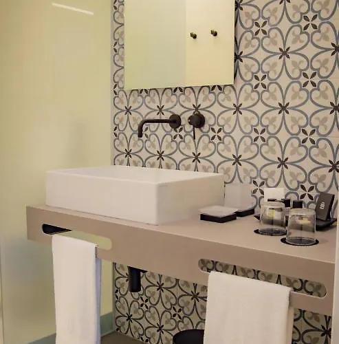 Fuorisquadra 4* Мессина